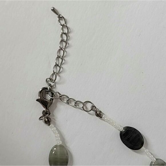 Jadeite nephrite silver necklace & bracelet set - Picture 9 of 11